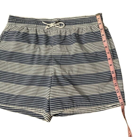 Abercrombie & Fitch ~ Mens Nay striped board shorts ~side and back pockets - Picture 9 of 10
